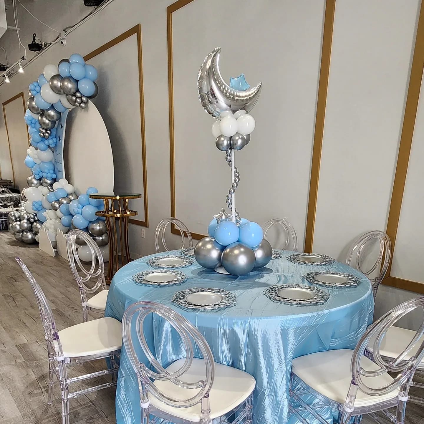 Gallery Item