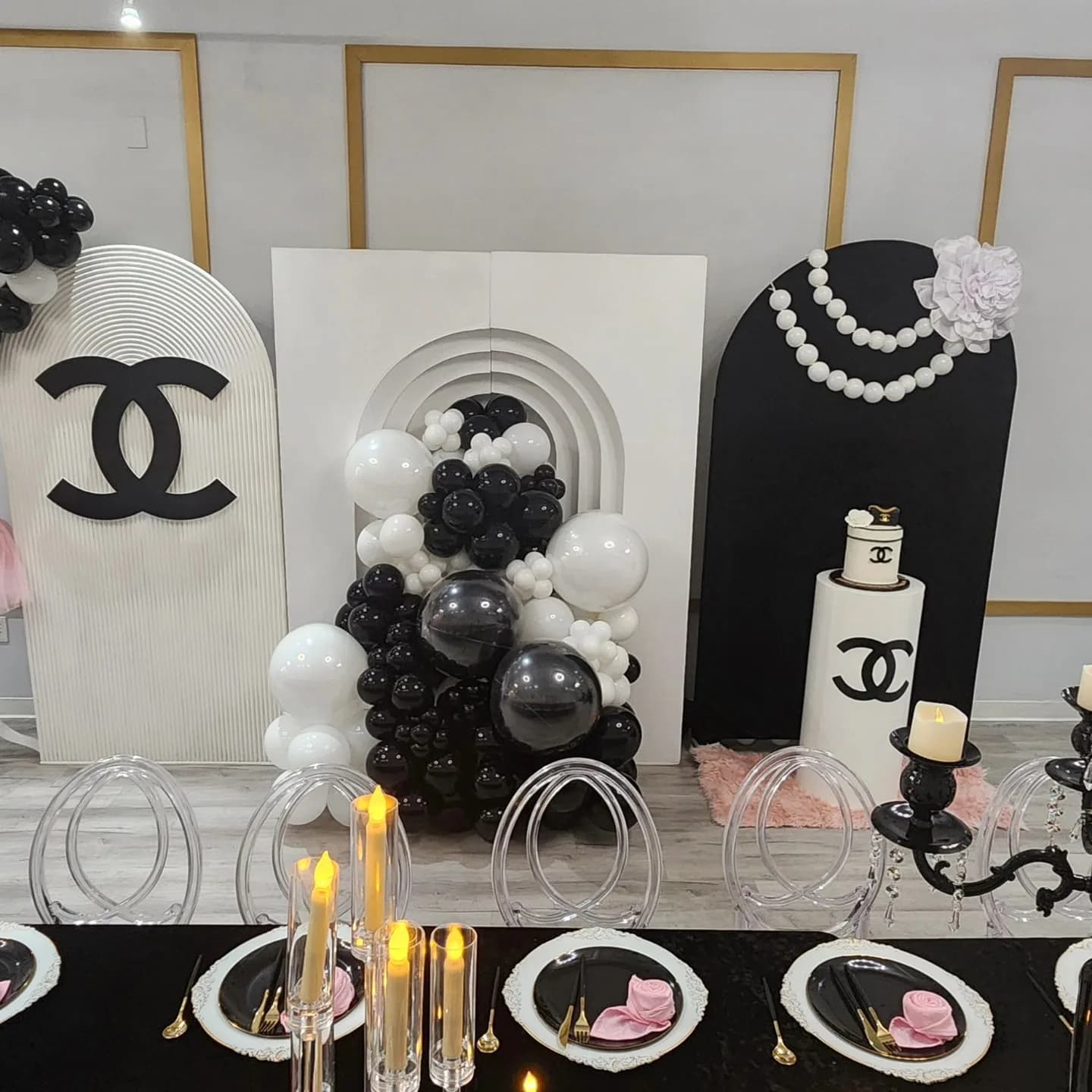 Gallery Item