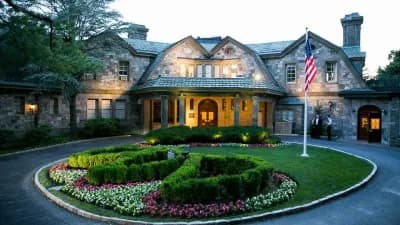 Abigail Kirsch Tappan Hill Mansion