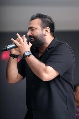 Asif Ali