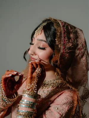 Hooraina Khan
